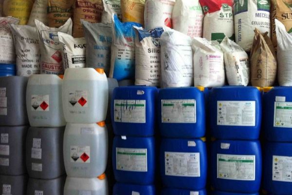 Hóa chất (Chemicals)